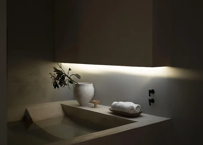 Nima Local House Hotel & Spa Отель 5*